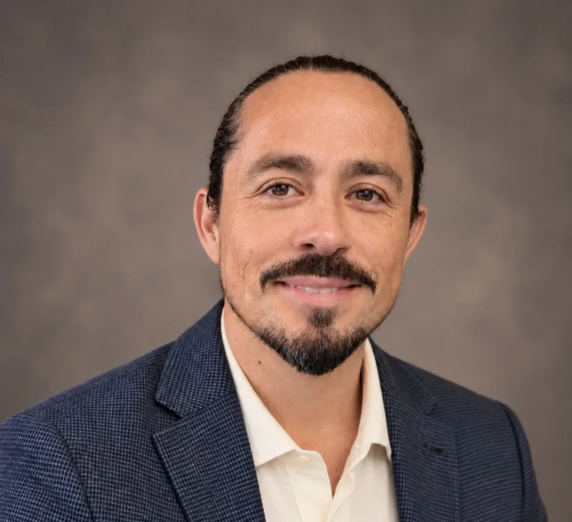 Scott Zuniga Portrait Headshot cropped2